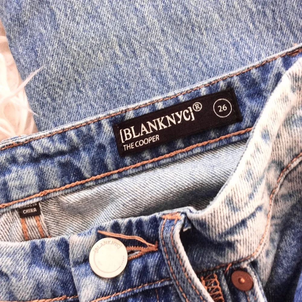 [BLANKNYC] The Cooper Long Slim Straight Jeans
